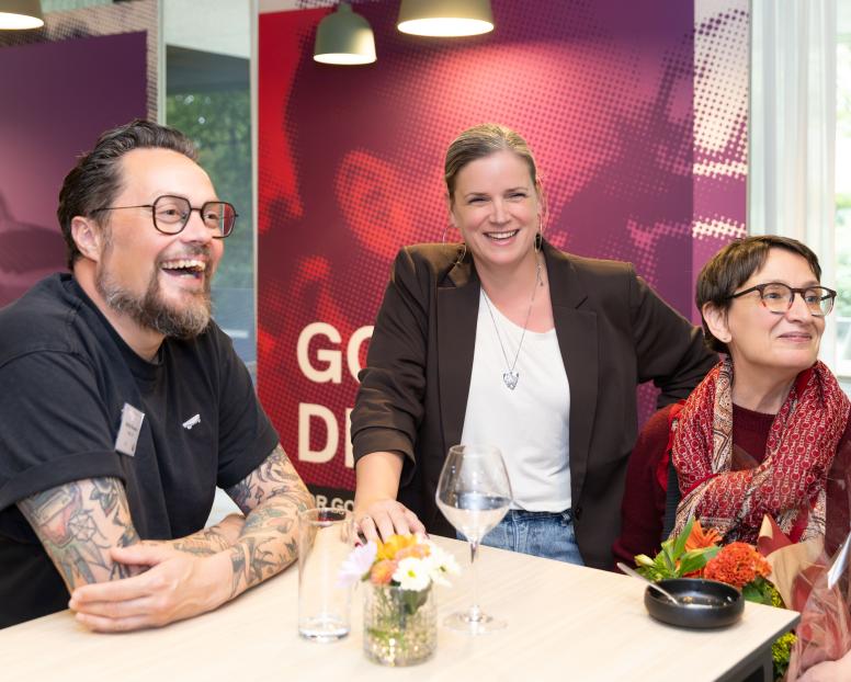 =sfeer tijdens borrel
